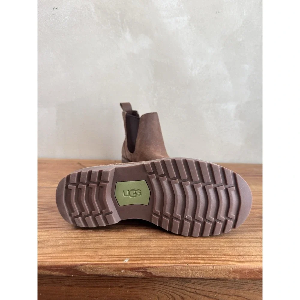 UGG Kids Brown Suede Chelsea Boots Size 4 Bonham II Ankle Boots